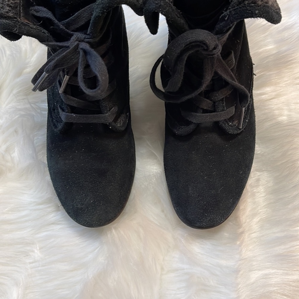 Winter Wedge Booties! - Picture 3 of 4